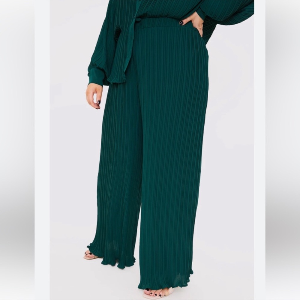 BEYOND WORDS Pleated Trousers New Size XL Elegant Green Women's Wide-Leg Pants